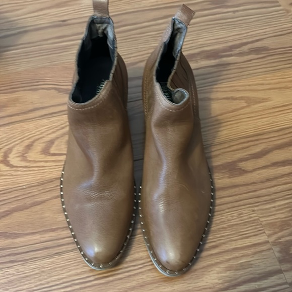 Boots - Picture 1 of 10